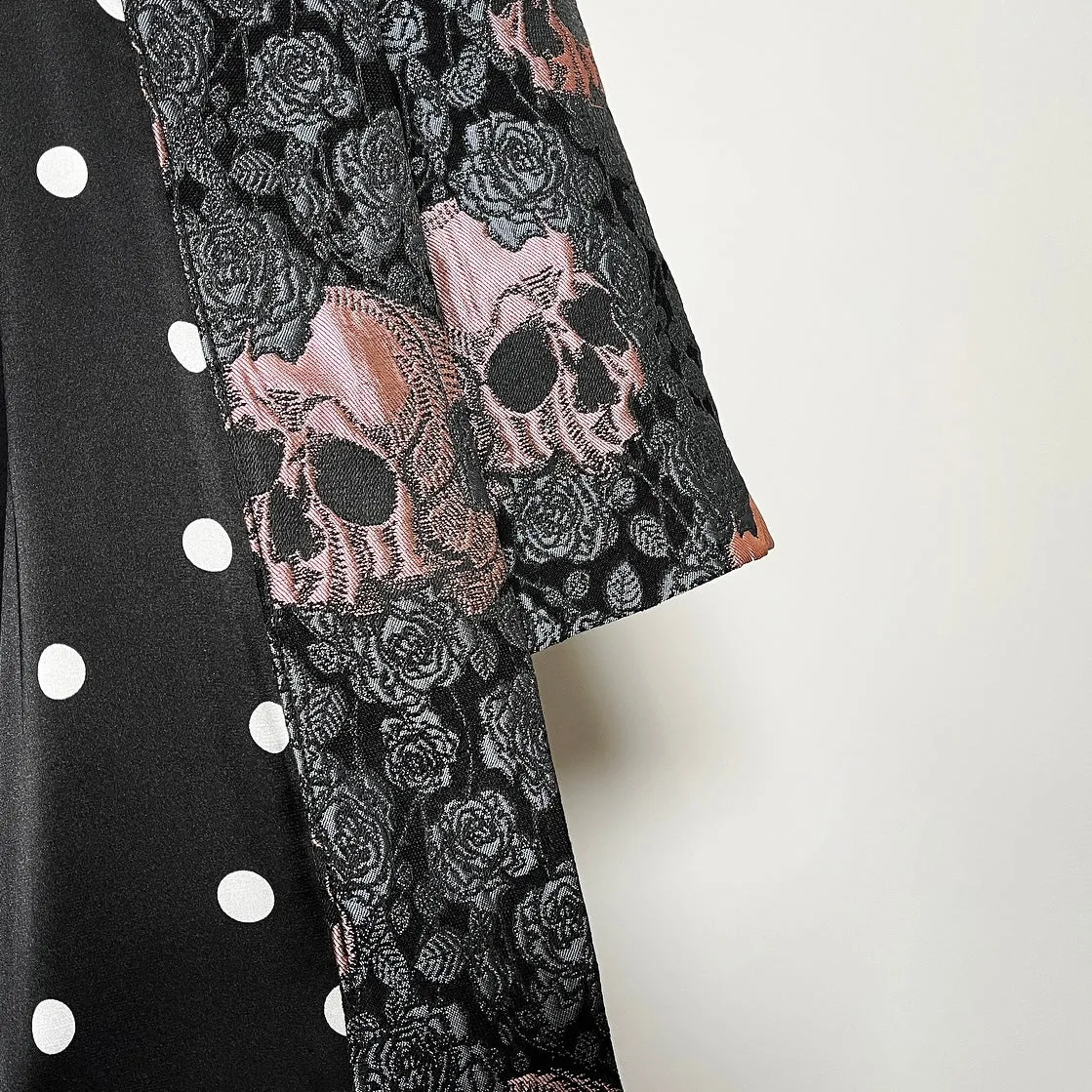 Abbey Swing Coat  - Skulls and Roses - Musk